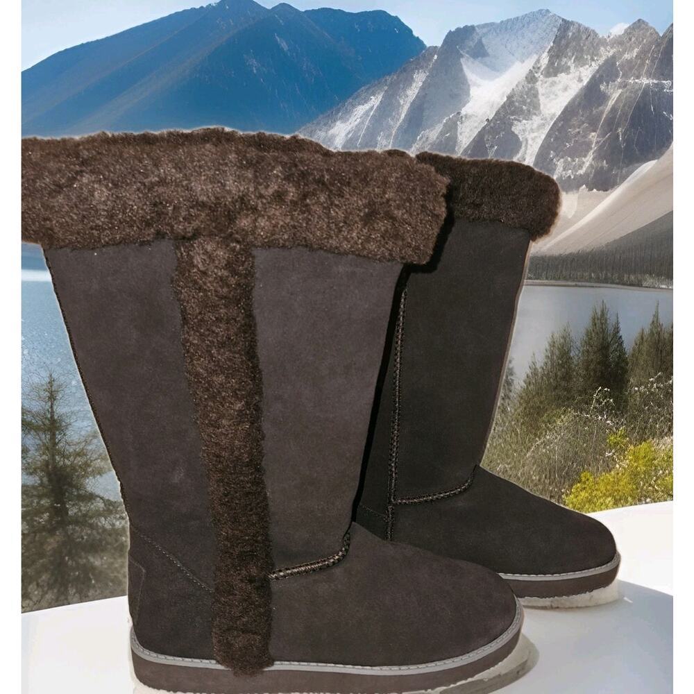 New! Aussie Merino Boots Brown Suede Size 6M